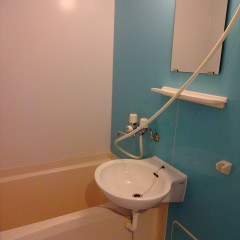 浴室。アクセント色（標準）は水色を使用しています。